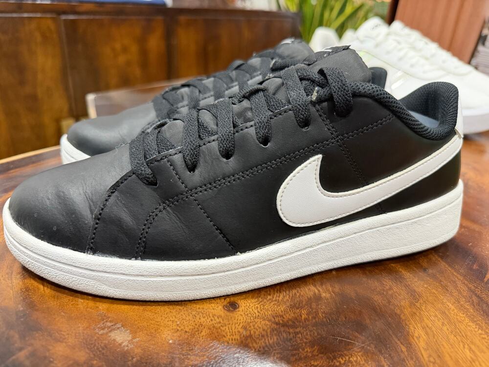 Nike - Court Royale 2 Low Tennis Sneakers - Black & White - Women's - Size 11